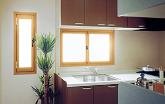 ＹＫＫ　エコ内窓「プラマードＵ」